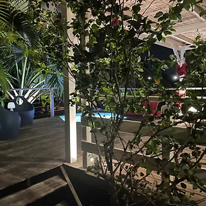 Avec Petite Piscine Privee Riviere-Salee